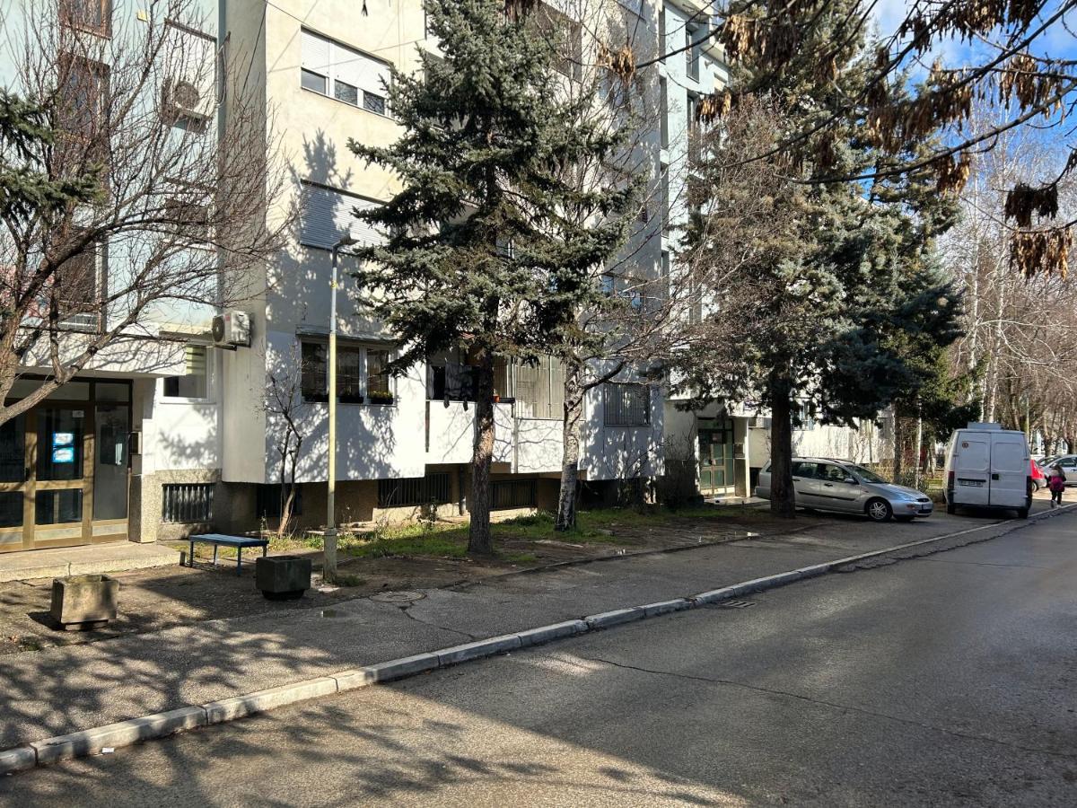 Viktor Apartment كومانوفو المظهر الخارجي الصورة