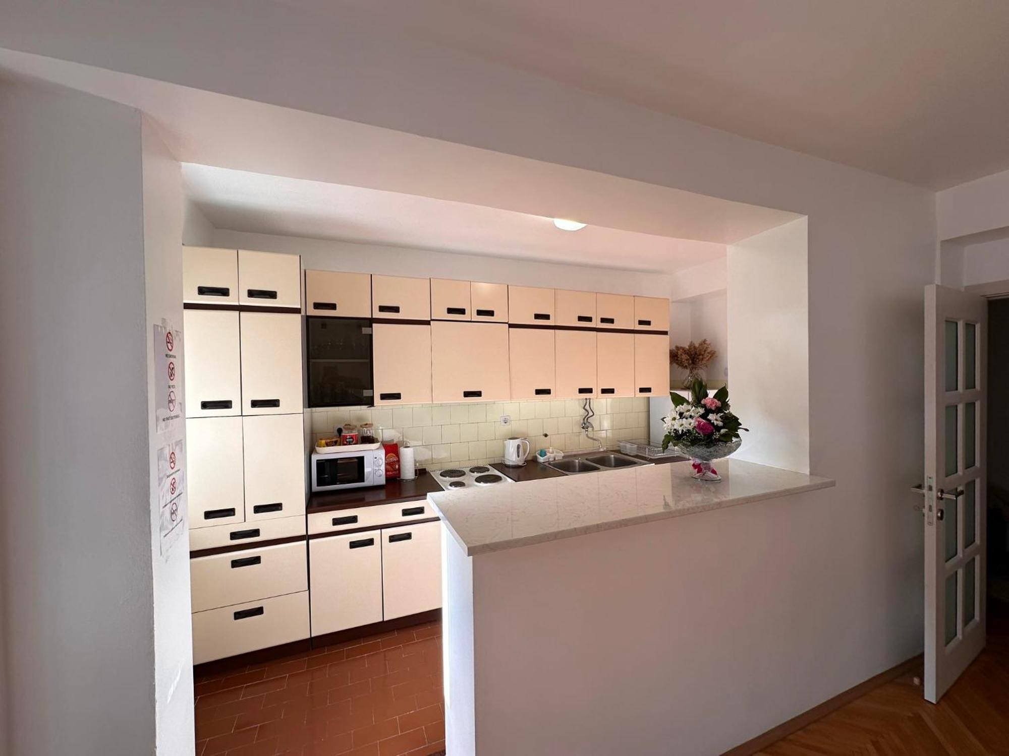 Viktor Apartment كومانوفو المظهر الخارجي الصورة