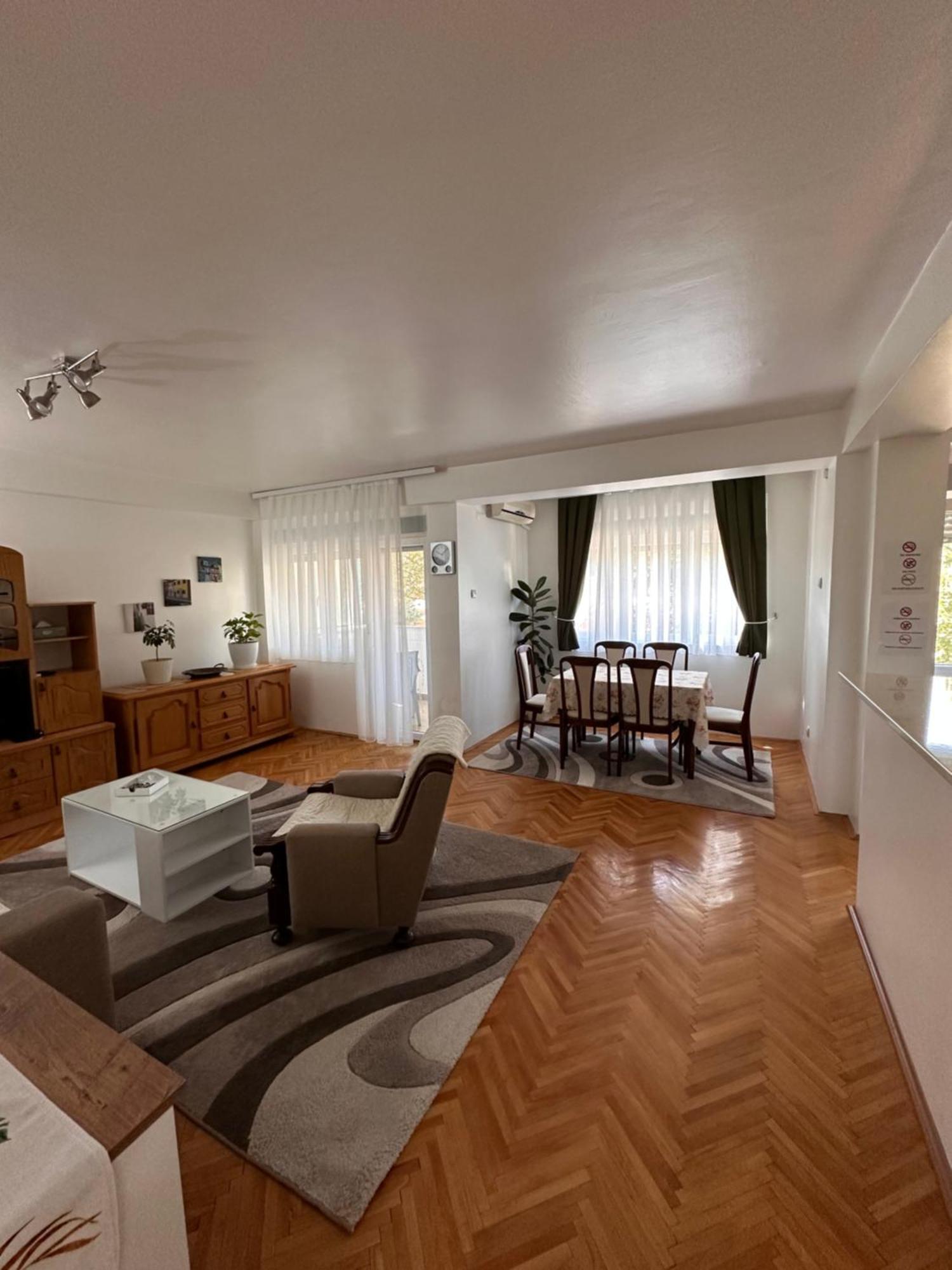 Viktor Apartment كومانوفو المظهر الخارجي الصورة