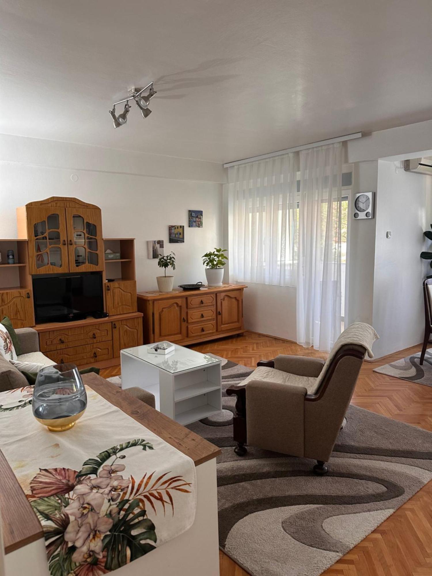 Viktor Apartment كومانوفو المظهر الخارجي الصورة